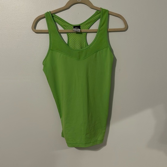 EUC Nike Pro Dri fit tank - Picture 1 of 3